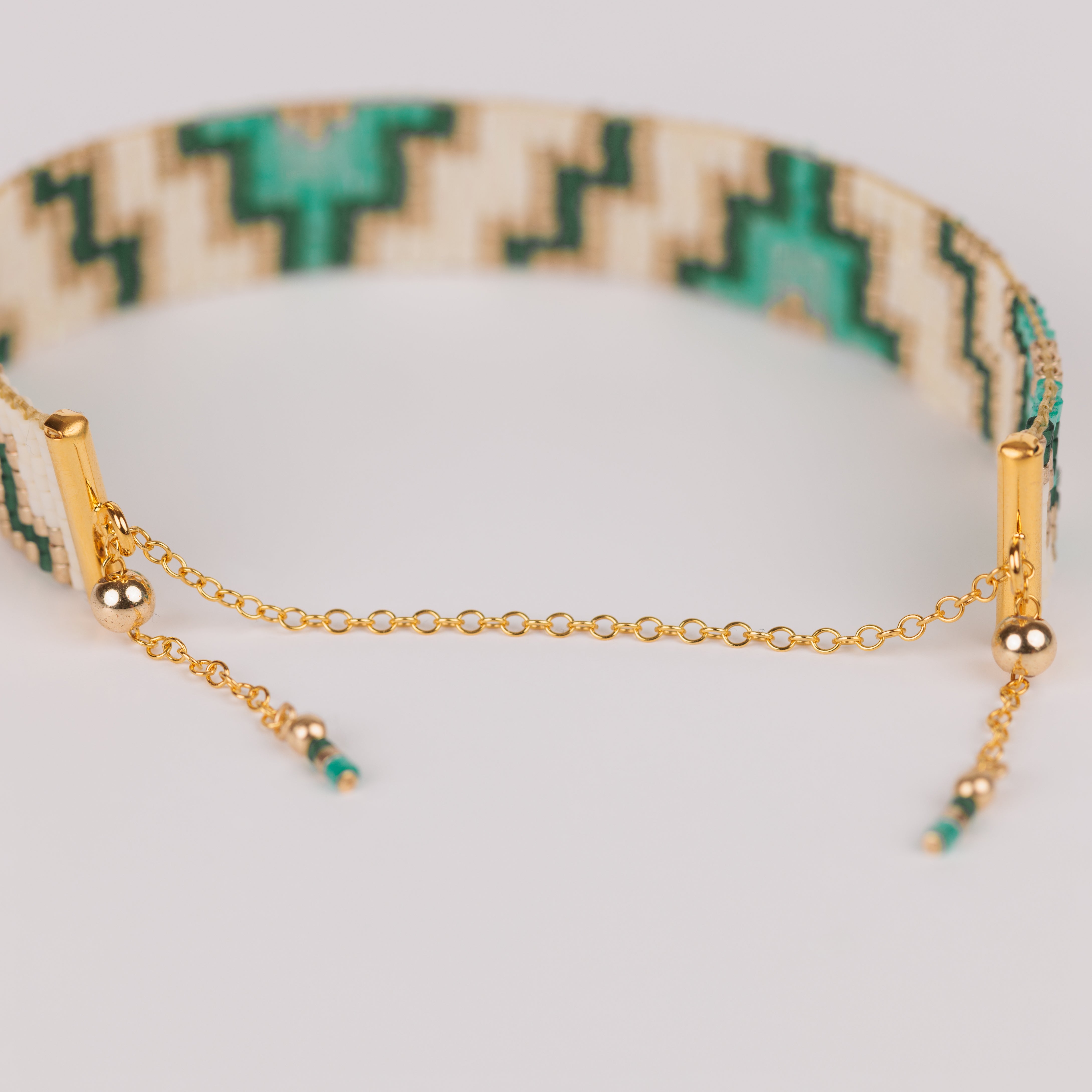 Emerald's Magic - High-end weaved bracelet - Zafeer