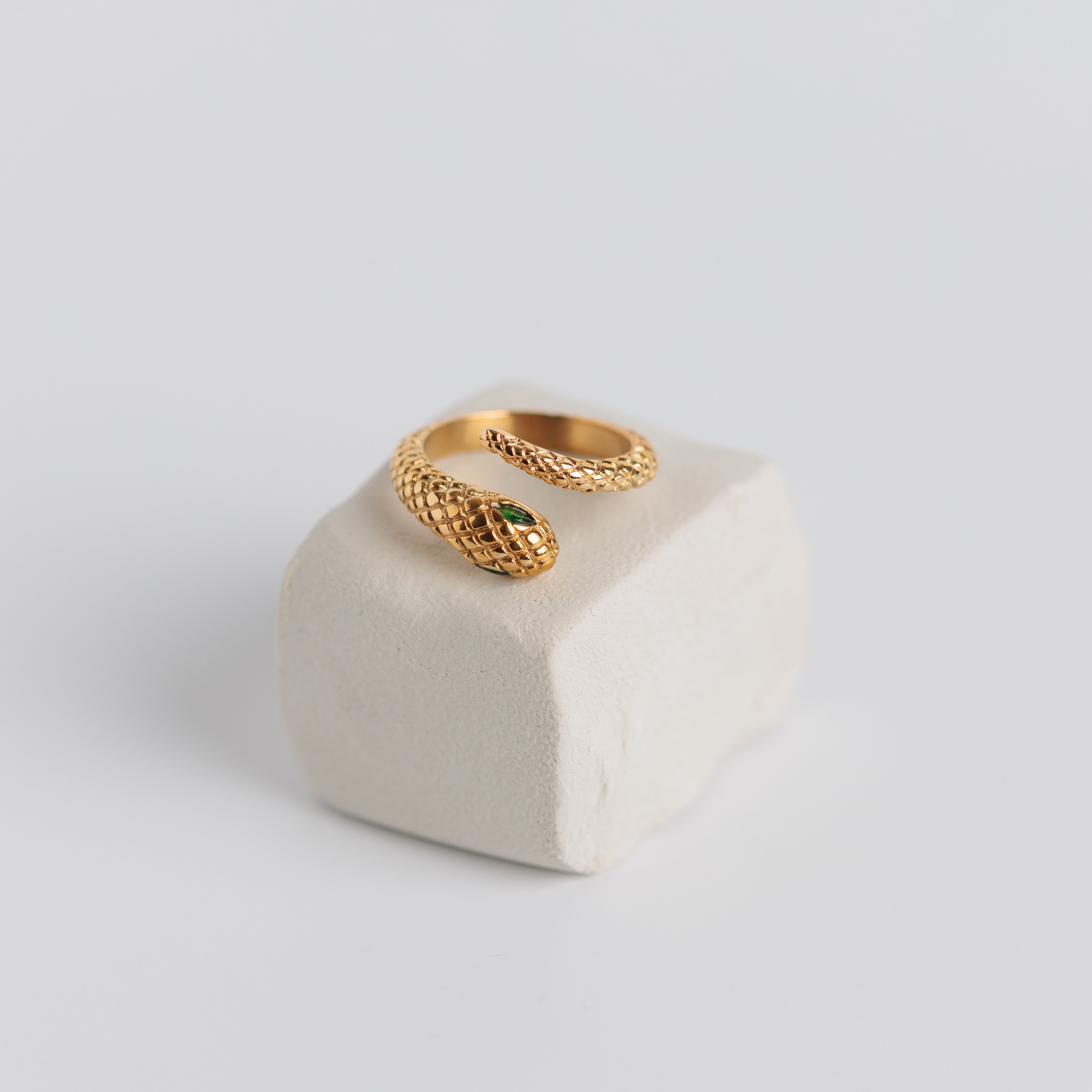 Green eyes - Stainless Steel 18K gold plated zircon snake ring - Zafeer