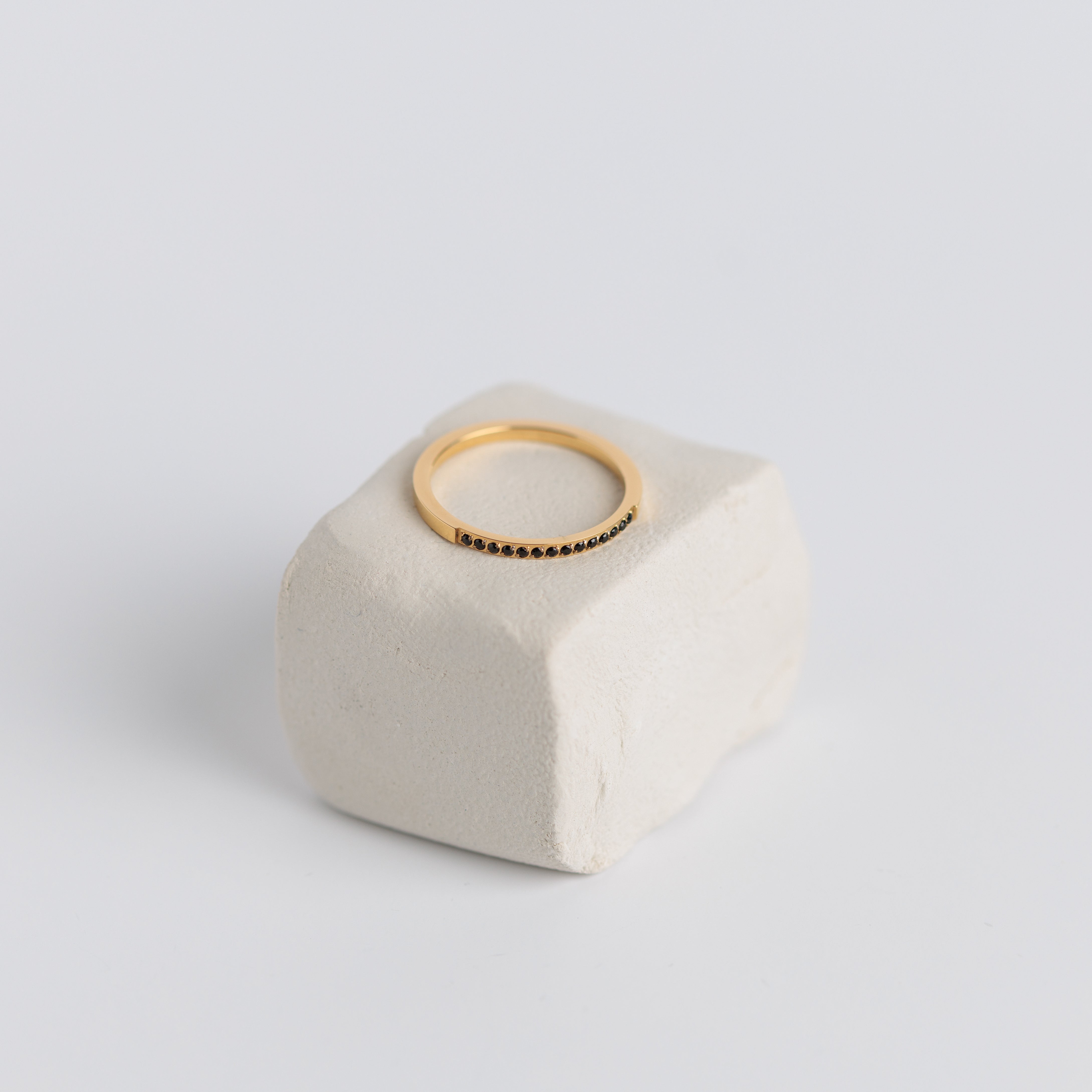 Black line - Stainless Steel 18K gold plated zircon ring - Zafeer