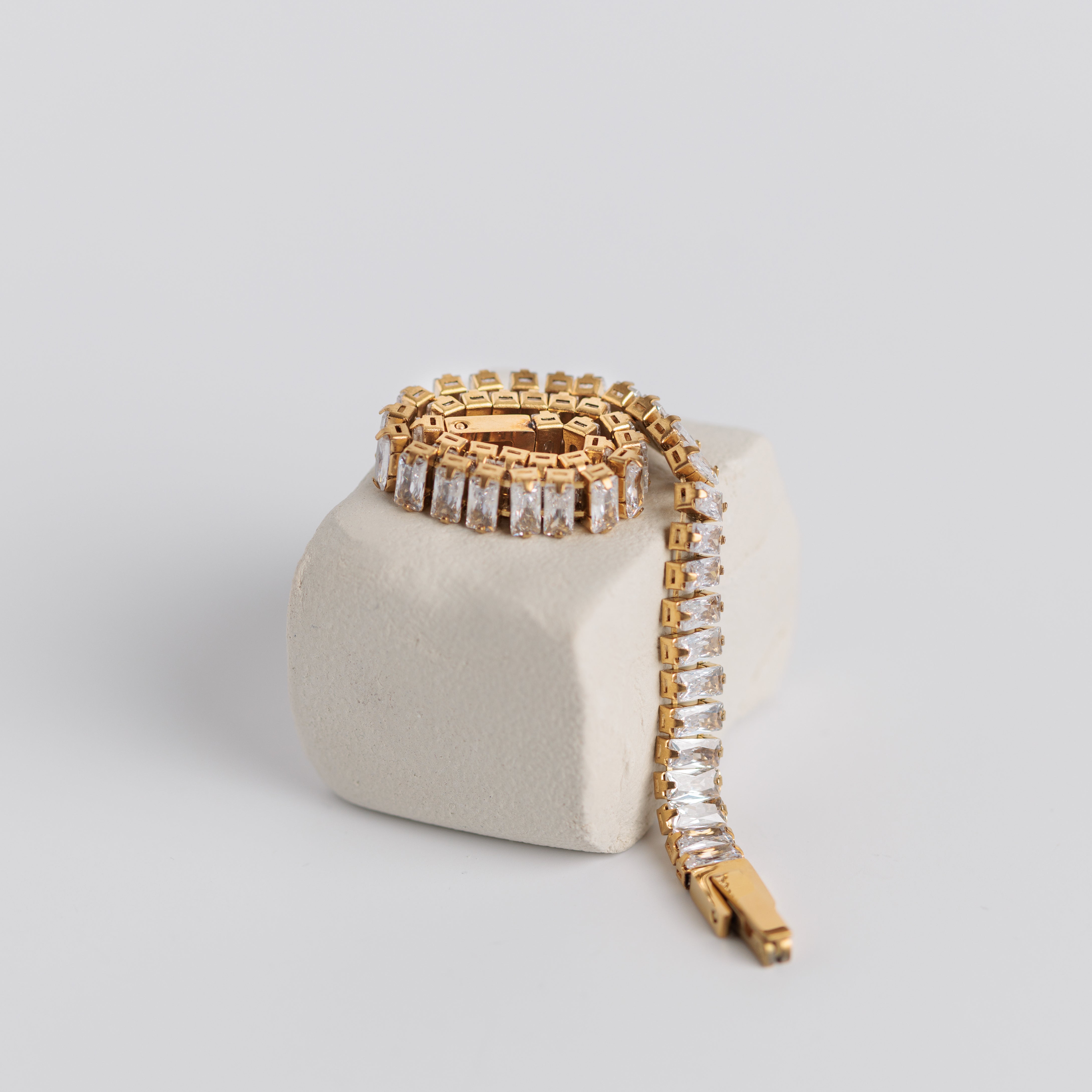 ZiZi - Stainless Steel 18K gold plated Zircon Bracelet - Zafeer