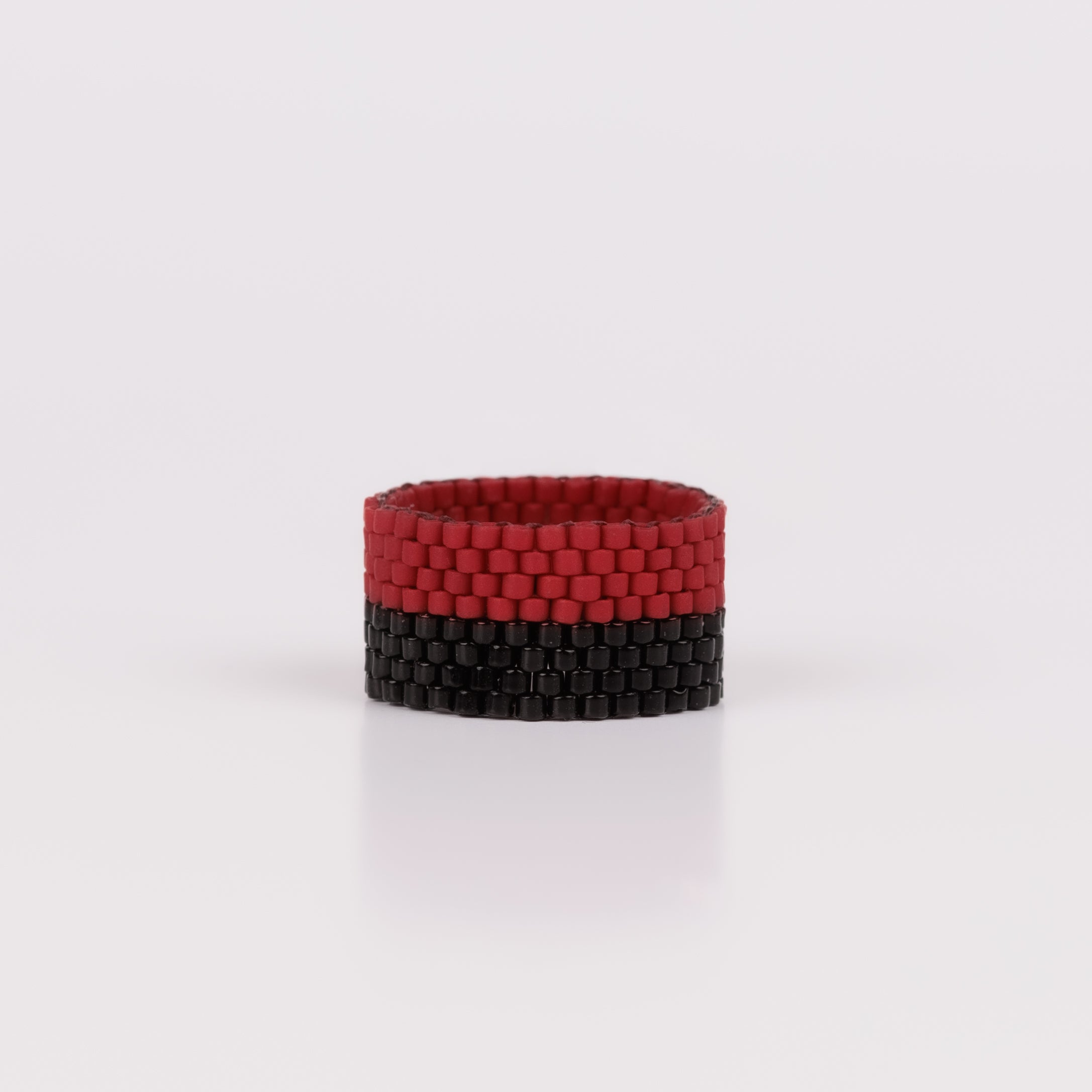Crimson Line - High-End beaded ring - Zafeer